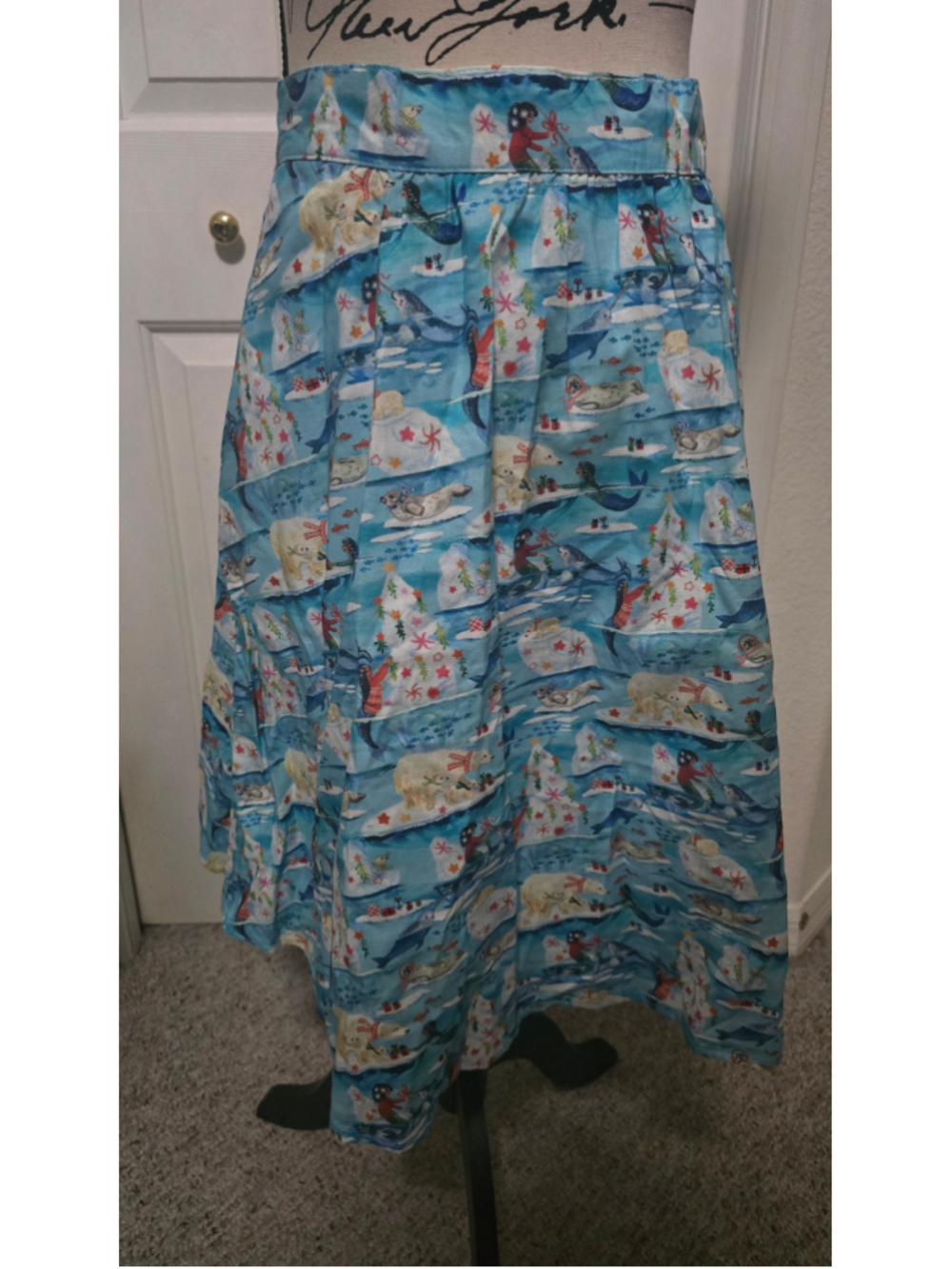 Retrolicious Artic Friends Christmas Skirt Size XL NWT